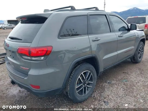 Jeep Grand Cherokee - 4