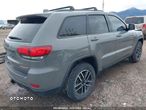 Jeep Grand Cherokee - 4