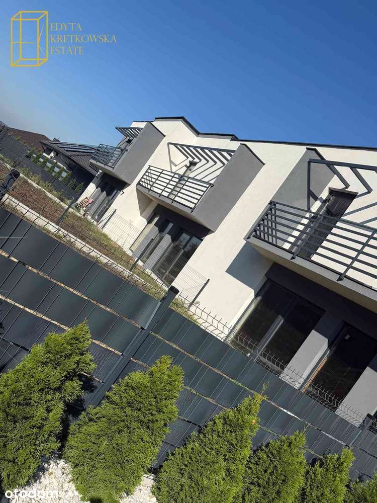 Domy na wzgórzu w zabudowie szeregowej-5