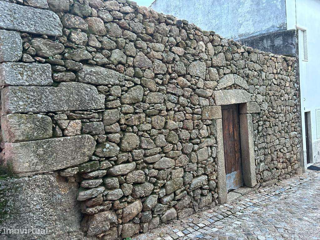 Casa em pedra, Escalos de Baixo, Castelo Branco - Grande imagem: 3/3