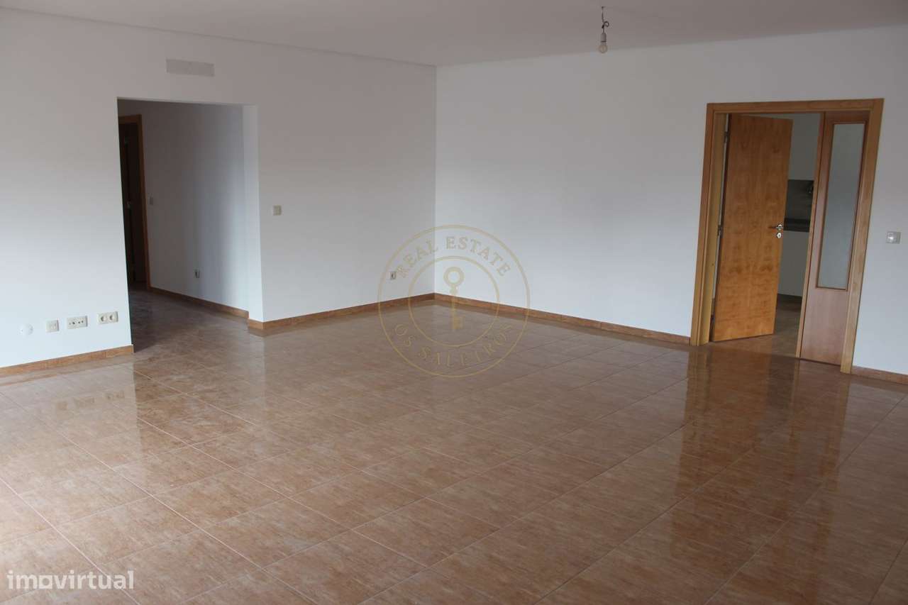 Apartamento T3 Parada de Cima-5