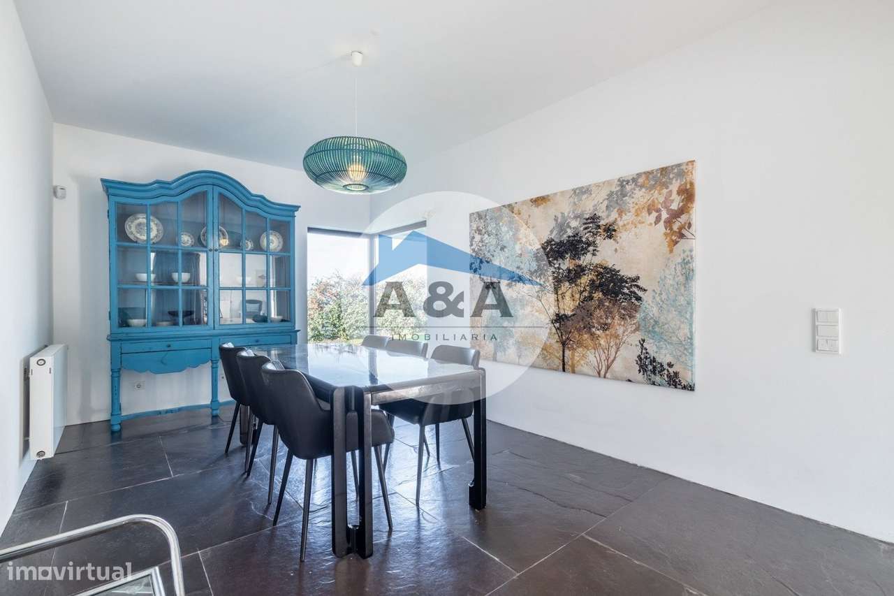 Villa Exclusiva de Arquitetura Contemporânea inserida na Natureza d...-17