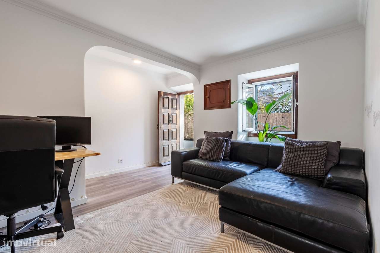 Apartamento T3+1 com Terraço e 3 Wcs em Galamares, Sintra-24