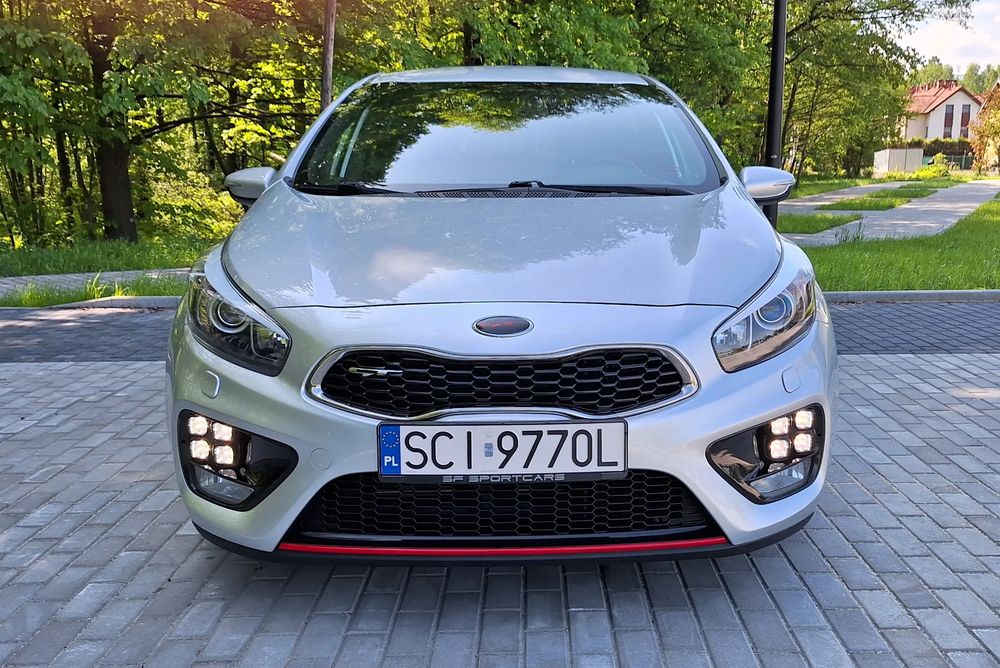 Kia Ceed II 1.6 T-GDI GT-Challenge 2016