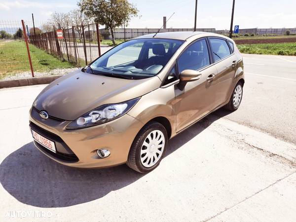 Ford Fiesta 1.4 TDCi Champions Edition - 3