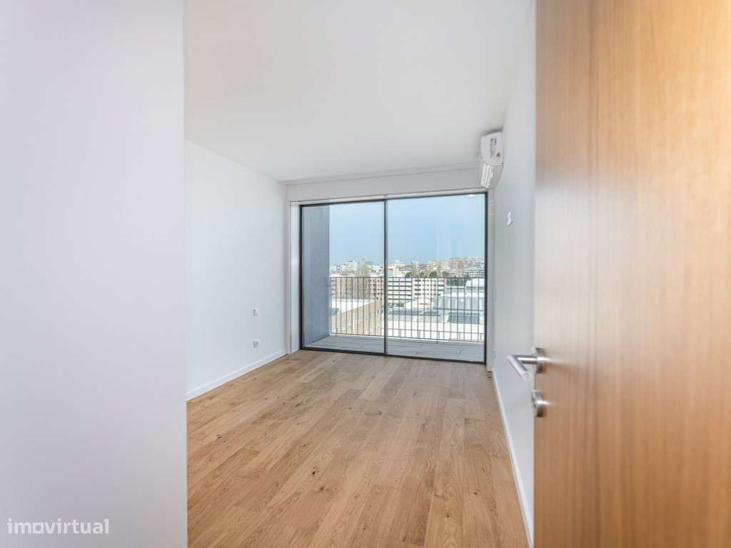 Apartamento T4 com 3 frentes em Matosinhos sul, no edifício Nautilus-35