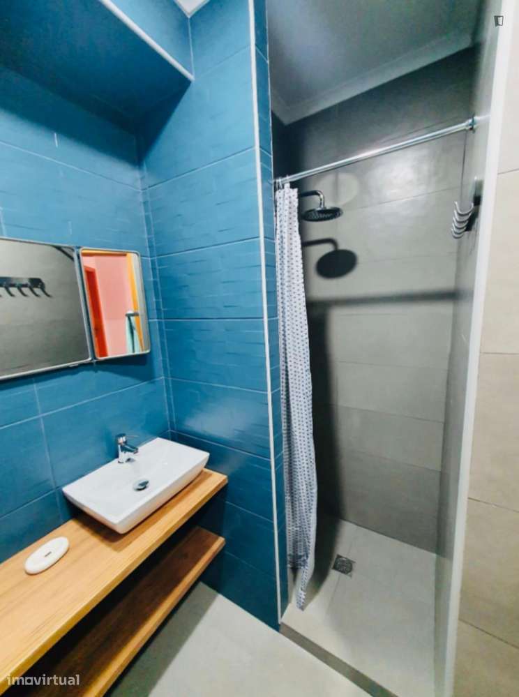 Quarto - localizado em Alameda Lisbon - Grande imagem: 5/13