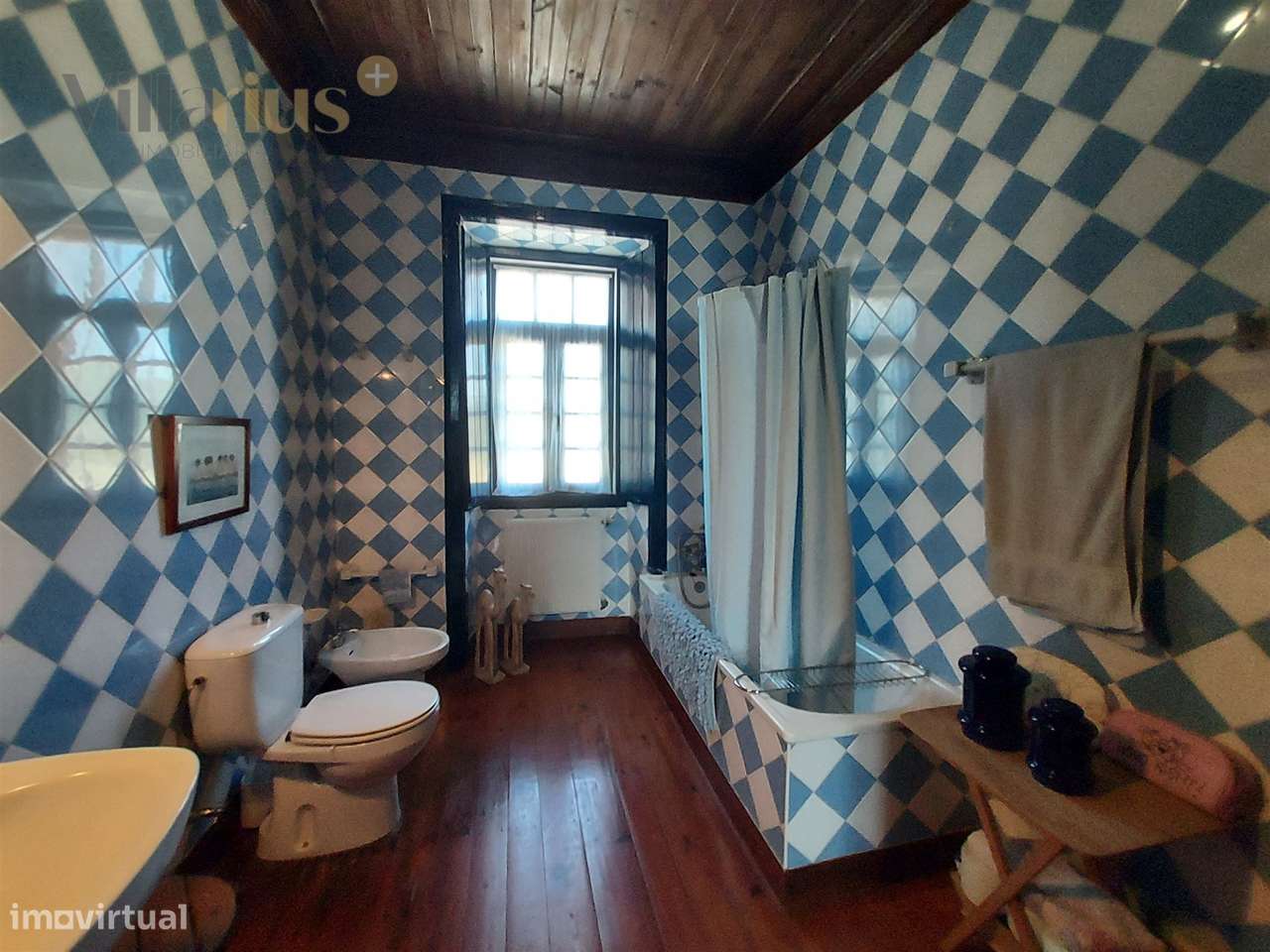 Moradia T4 senhorial c/ terreno entre Tomar e Fátima-48