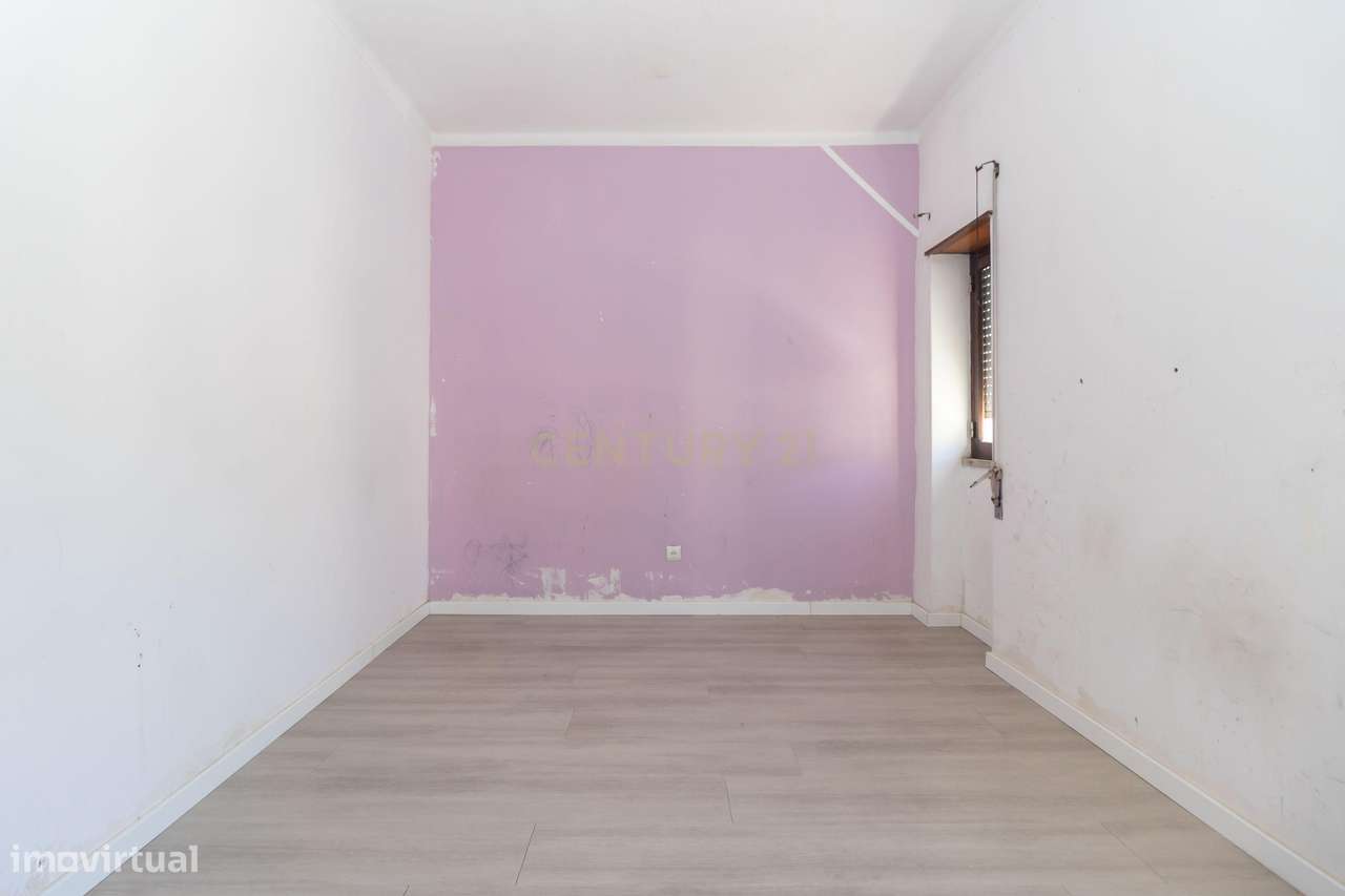 Apartamento de 4 assoalhadas na Amora-14