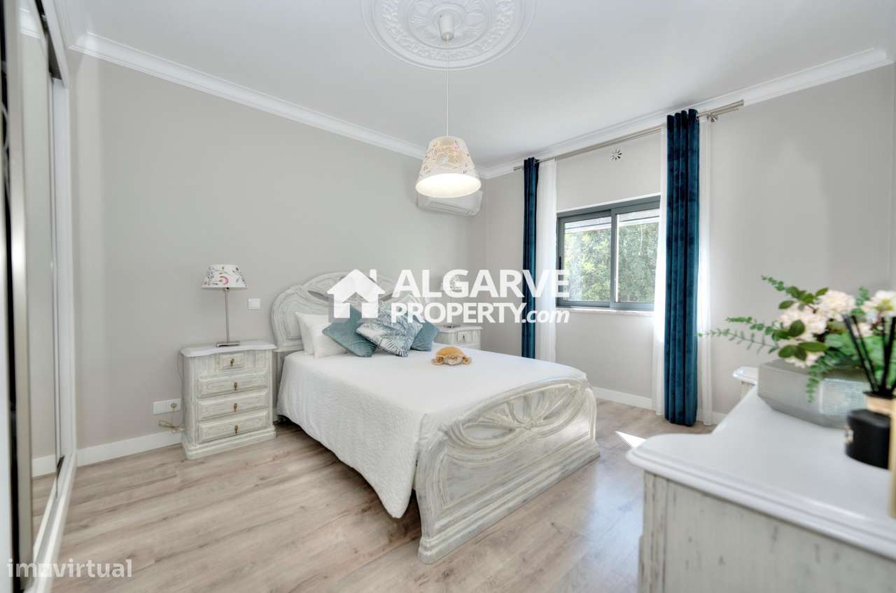 Moradia V3 + 2 numa zona calma perto de Loulé, Algarve-9