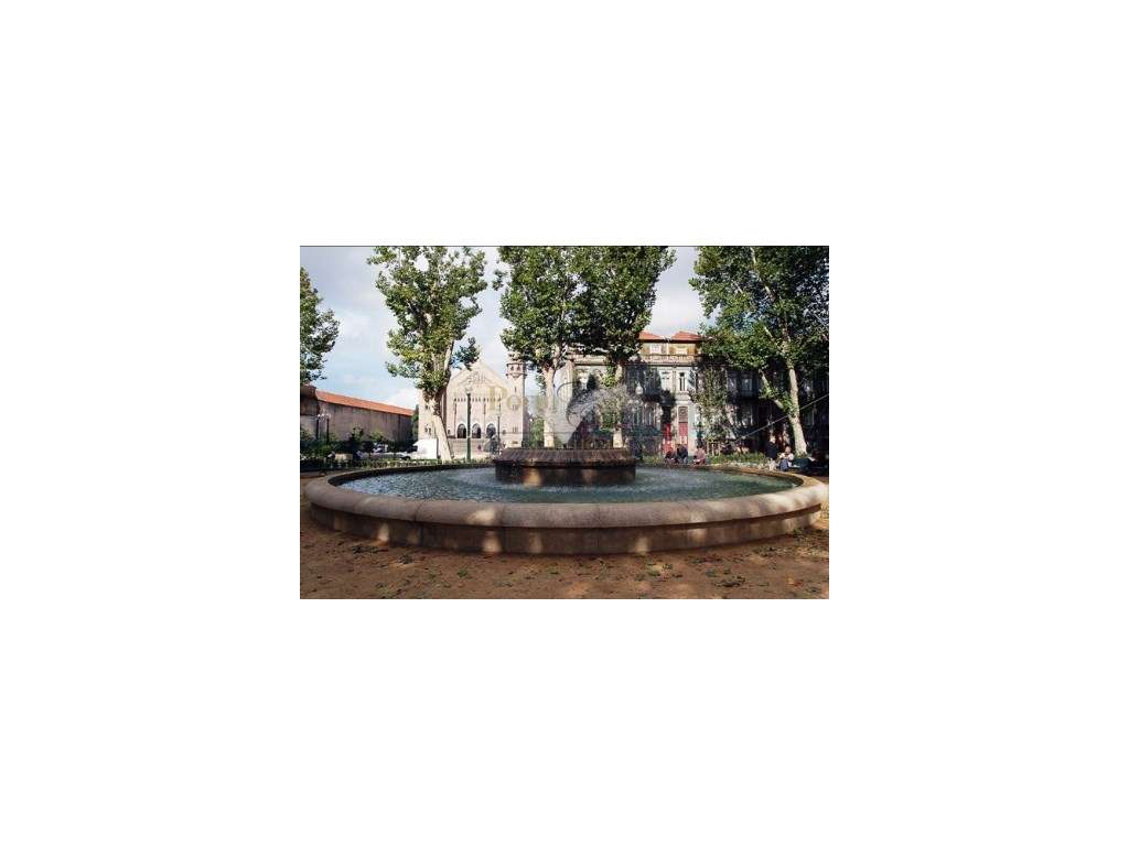 ULTIMO APARTAMENTO DISPONIVEL
FANTASTICO APARTAMENTO T3, COM VARAN...-14