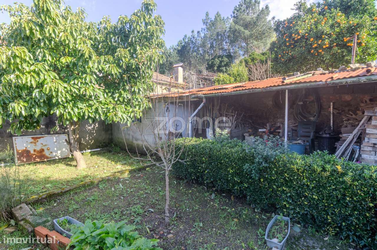 Moradia Isolada T3 com Terreno - Foz do Sousa-36