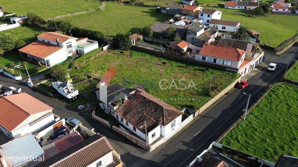 Conjunto de dois prédios urbanos com elevado potencial – Venda exclusi-18