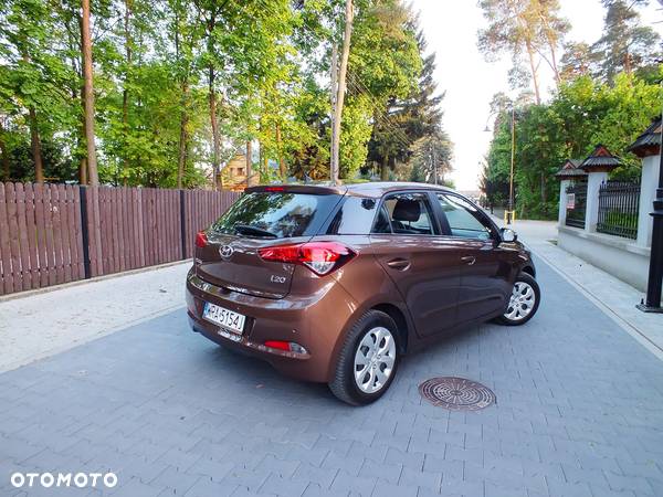 Hyundai i20 1.4 YES Gold - 1