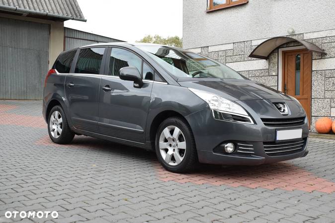 Peugeot 5008 - 3