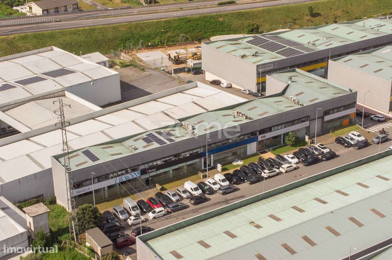 Oportunidade de Investimento | Escritórios/Armazém em Sequeira, Bra...-11