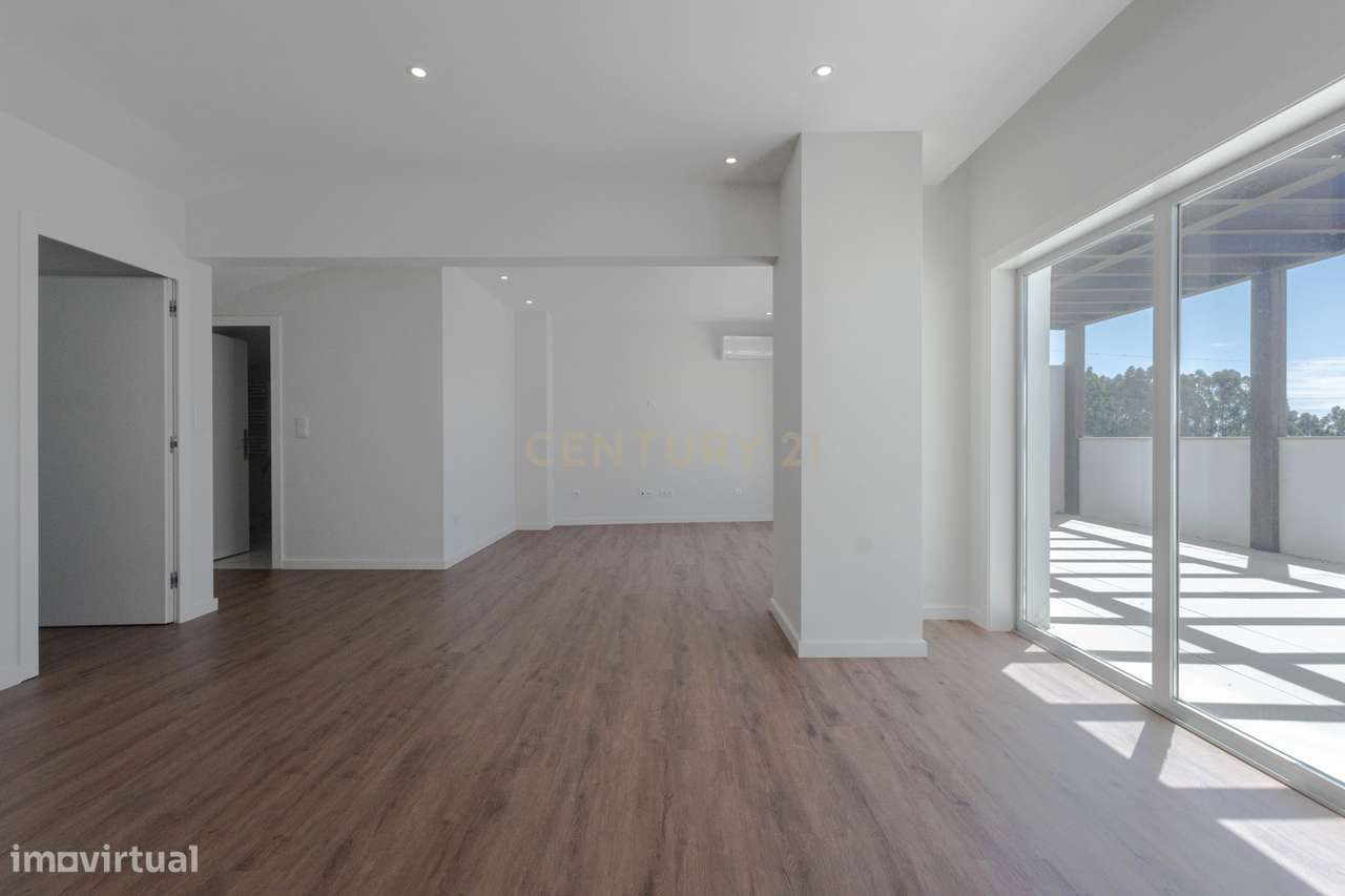 T4 Duplex com vista mar em Espinho-30