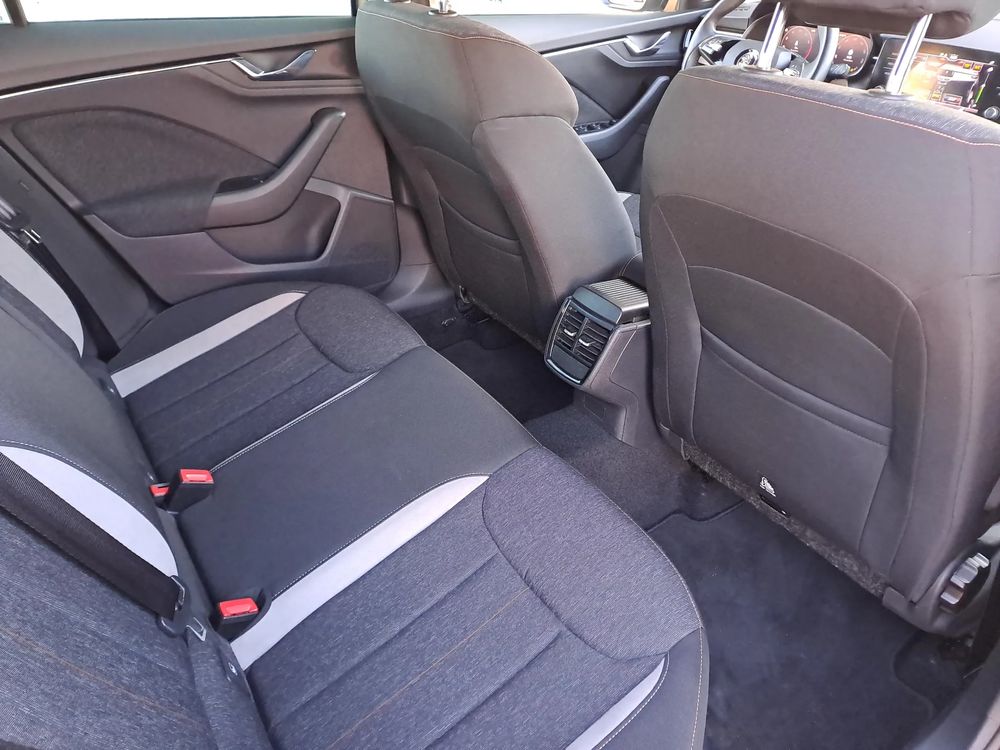 SKODA SCALA STYLE 1,0TSI 110KM Virtual Grzana kierownica Szyba Salon PL ASO VAT23%