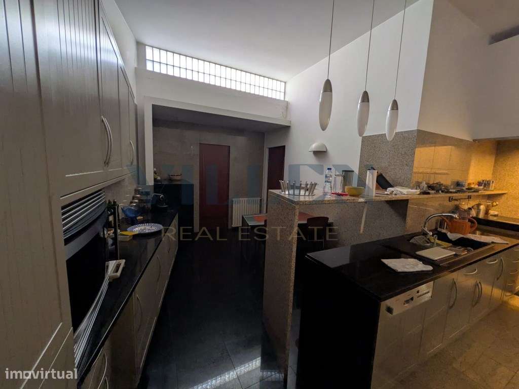 Moradia T5 de Luxo em São Romão do Coronado-8