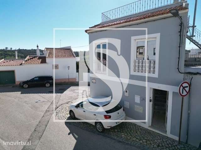 Charmosa moradia T5 c/ garagem-19