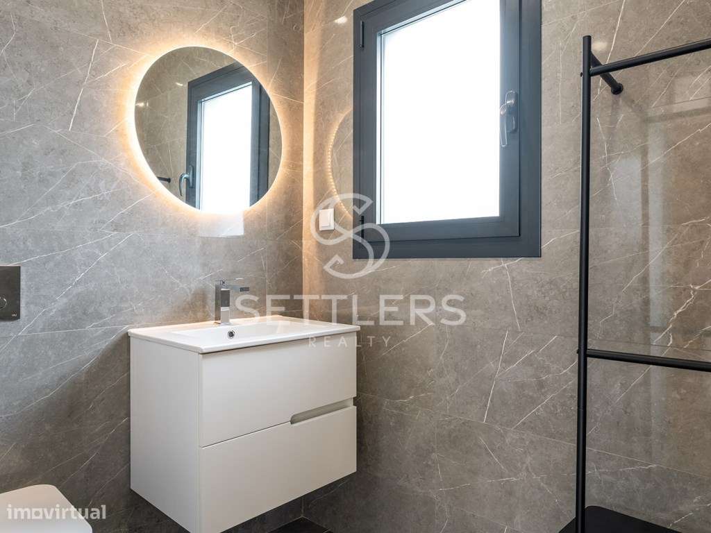 Moradia geminada T2 em Porto Salvo-9