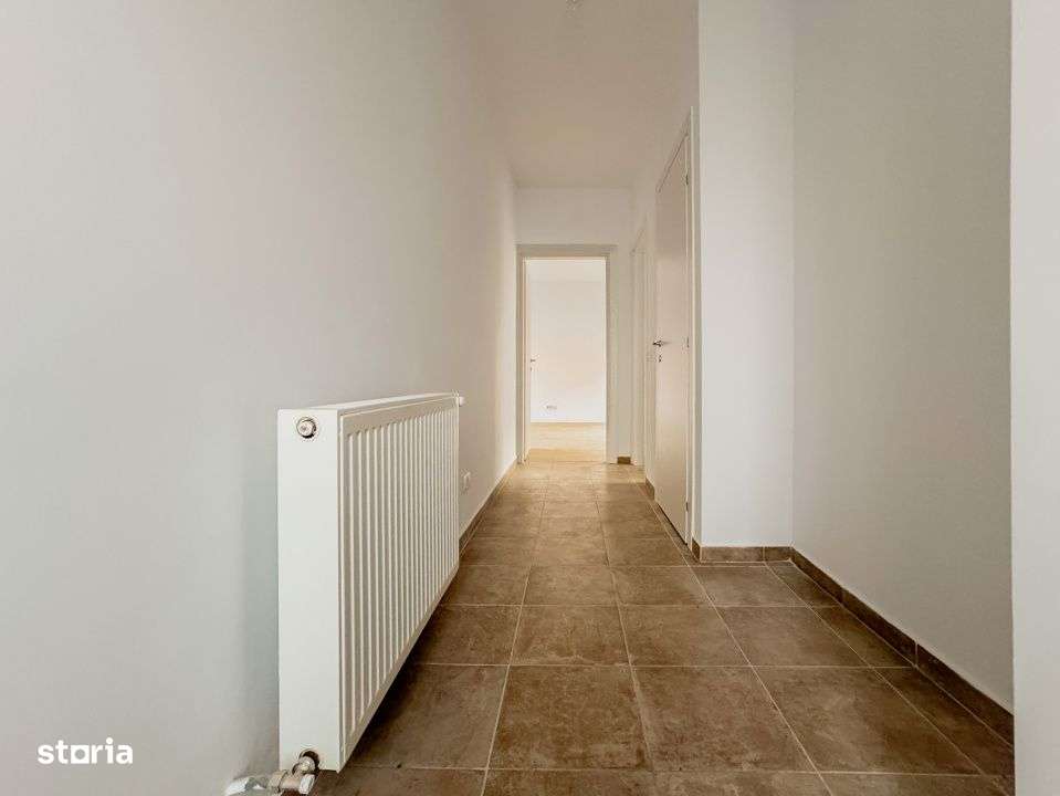 OFERTĂ! Vila duplex, Sabareni, 4 camere, 250 mp teren, 116.490€ T-7
