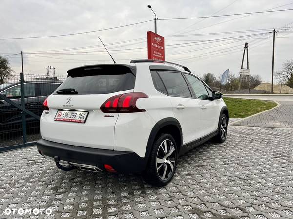 Peugeot 2008 1.2 Pure Tech Style S&S - 12