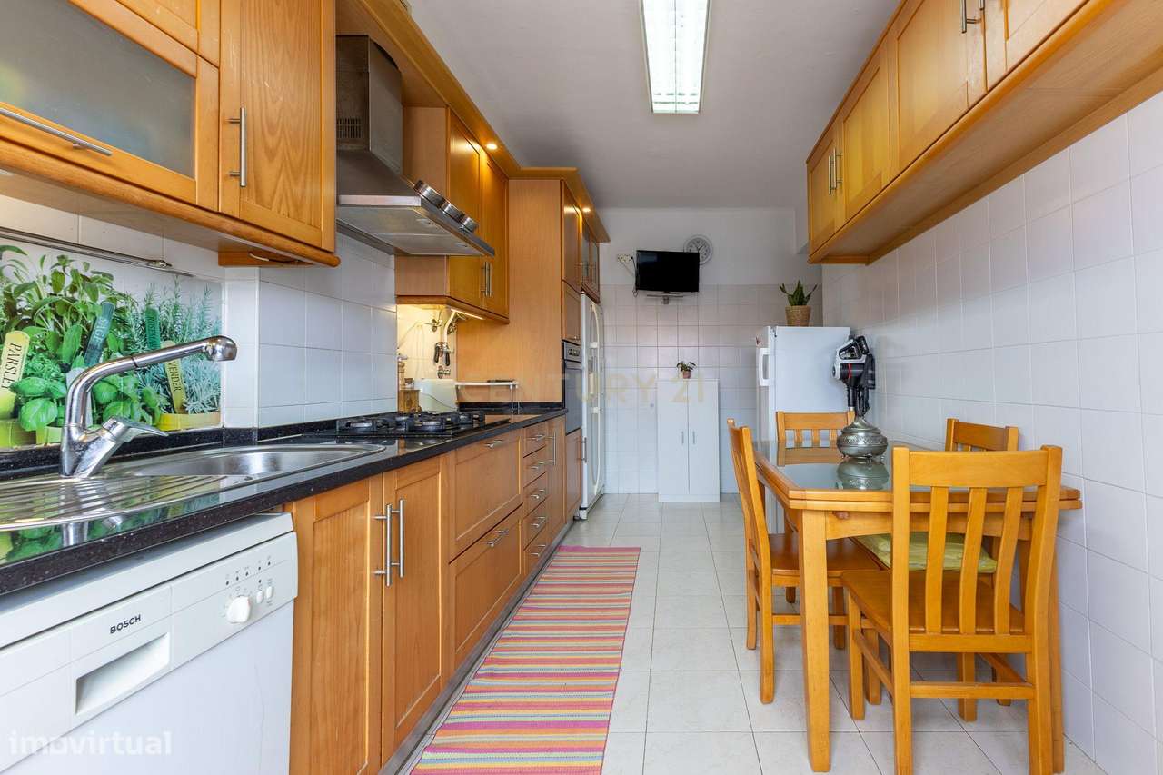 Apartamento T3 em Amora, Seixal-6