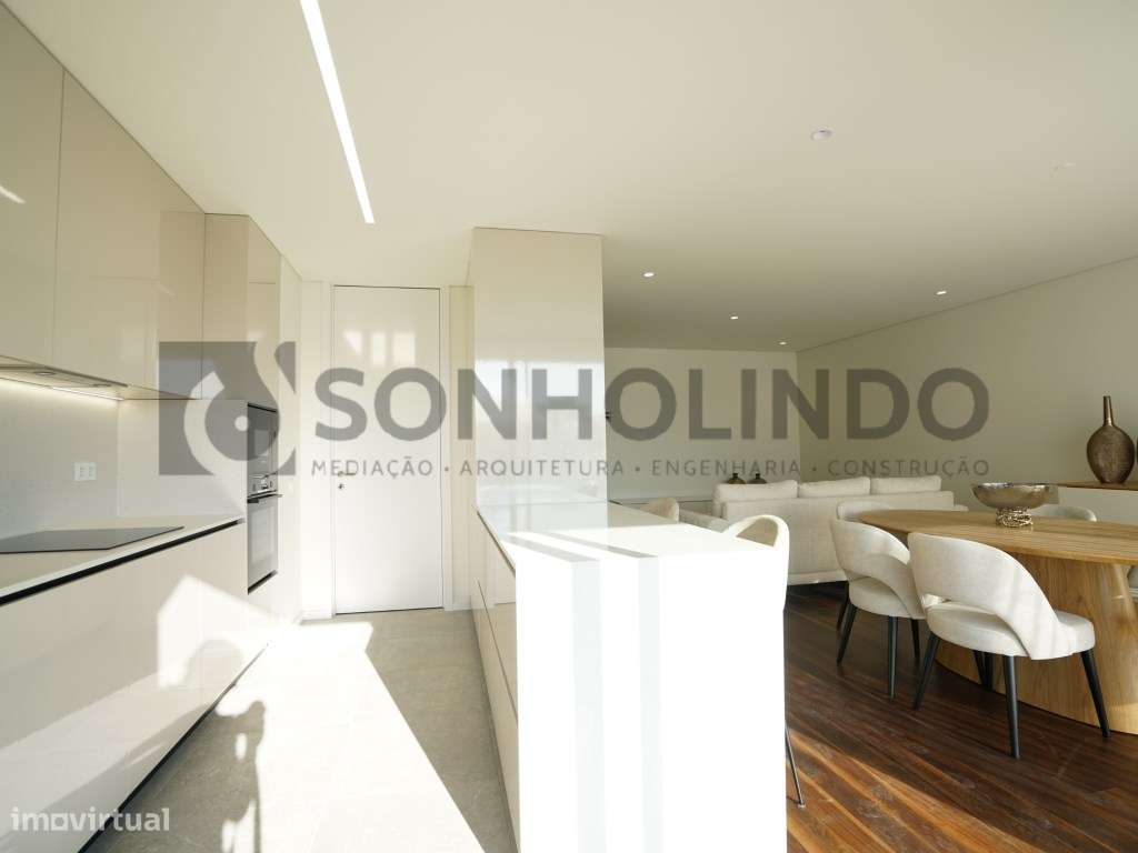 Apartamento T2 novo com varanda, exposição solar a nascente garagem... - Grande imagem: 4/28