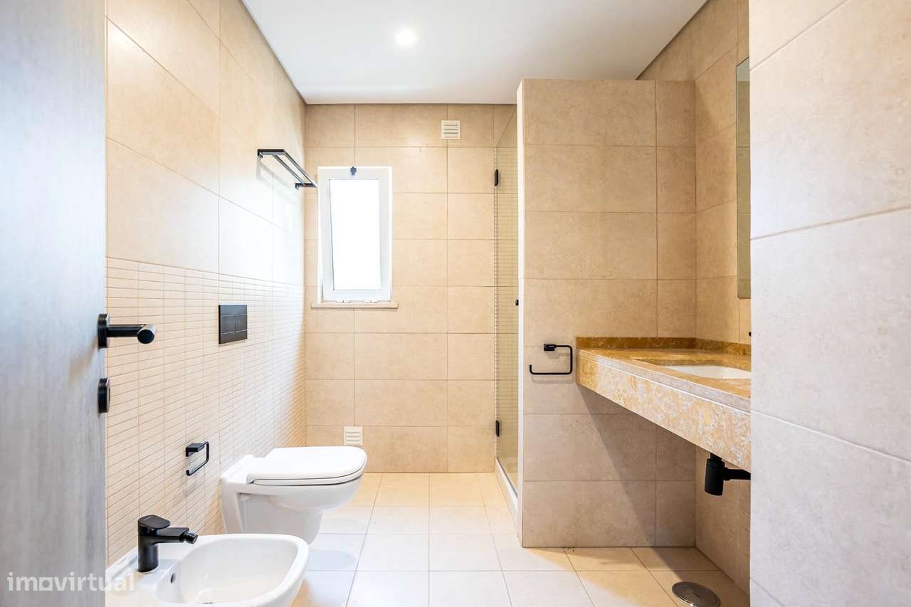 Moradia de Luxo em Condomínio Exclusivo com Piscinas no Carvoeiro-37