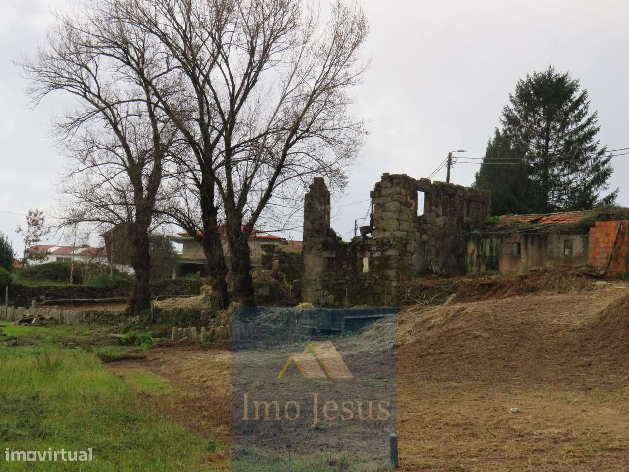 Terreno para construção com 2800 metros em Perosinho-8