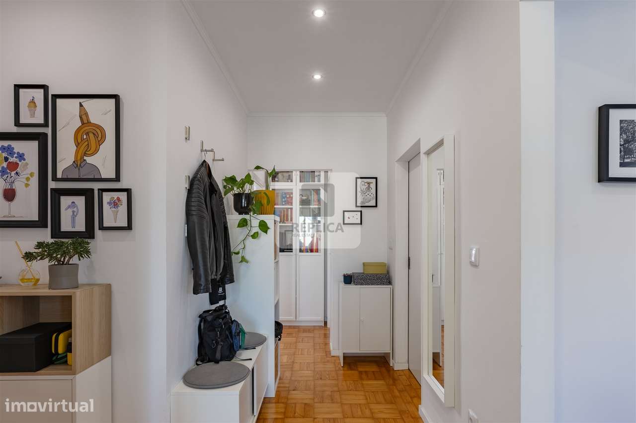 Apartamento T2 Renovado no Bonfim, Porto-15