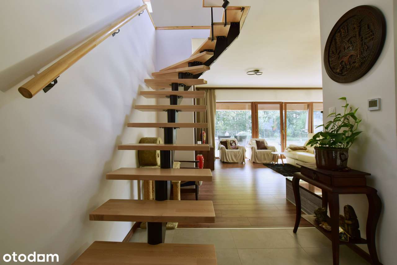 Nowoczesny dom w pięknej okolicy-15