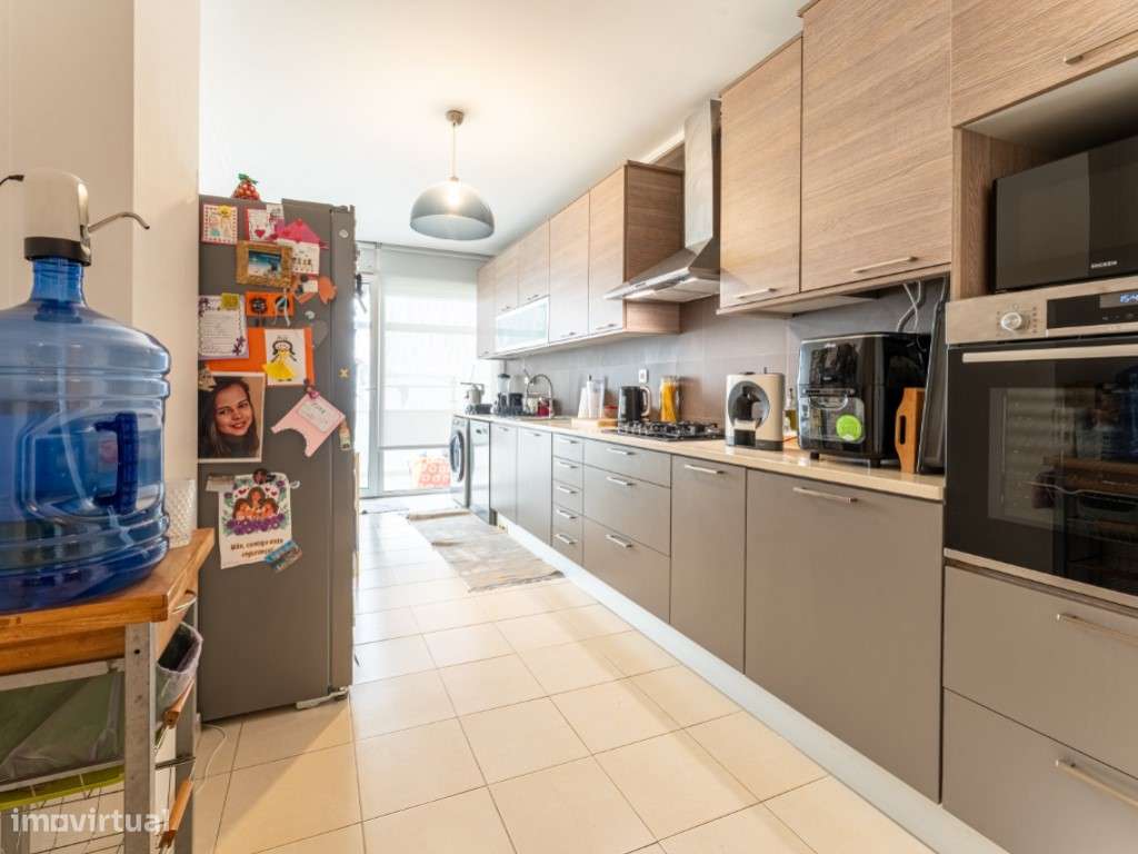 Apartamento T3 no Centro Histórico de Alcobaça-11