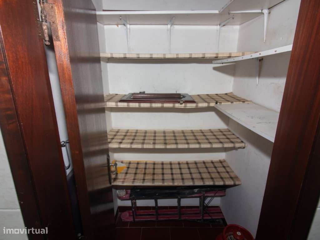 T3 para Remodelar no Centro de Samora Correia | Excelente Potencial-5
