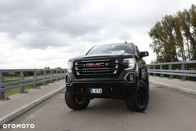 GMC Sierra - 26