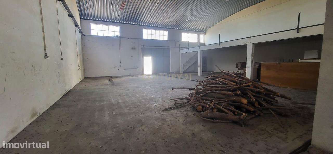 Armazém em Torres Novas - Grande imagem: 2/13