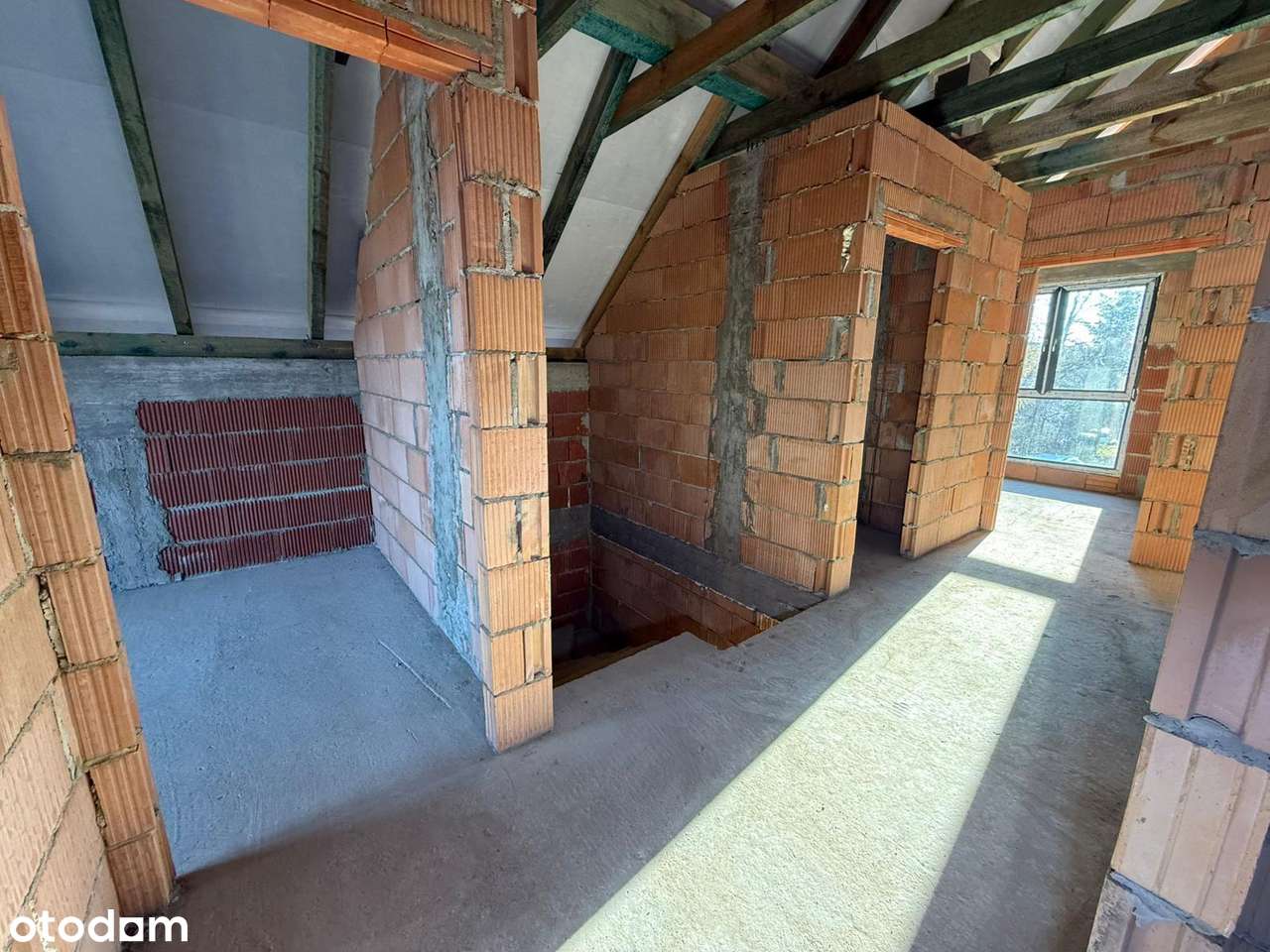 NOWY DOM W ZABUDOWIE JEDNORODZINNEJ – GOTOWY DO WYKOŃCZENIA-8