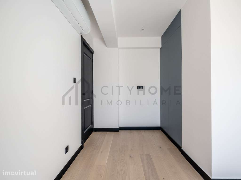 Exclusivo Apartamento T3 Duplex com Terraço Panorâmico em Condomíni...-27