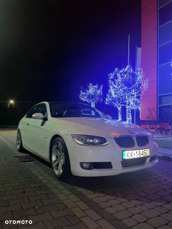 BMW Seria 3 320d Coupe - 1