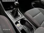 Volkswagen Touran 2.0 TDI SCR (BlueMotion Technology) SOUND - 27