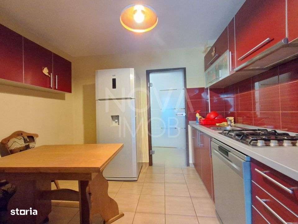 Apartament 2 camere, decomandat, Vasile Aaron - Imagine principală: 5/8
