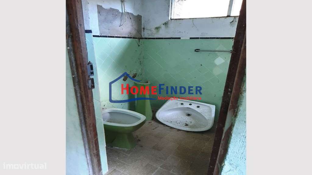 Moradia para Restauro - Fiães, Melgaço-12