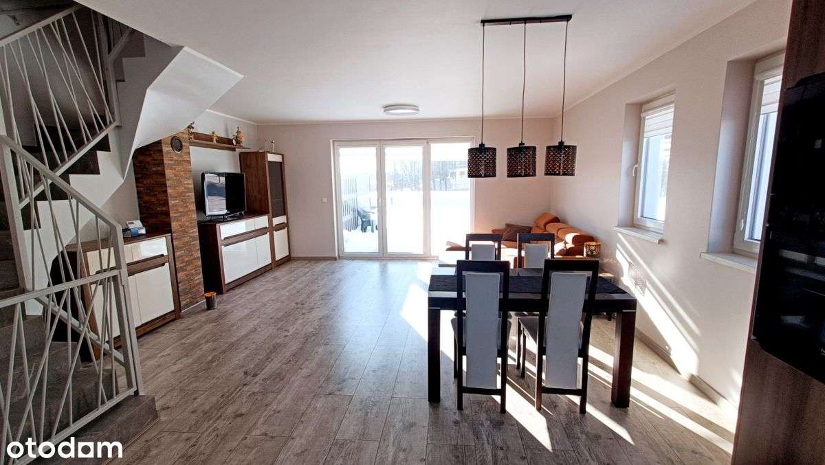 Komfortowy dom bliźniak z ogrodem - Tokary-1