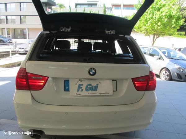 BMW 320 d Touring Aut. - 23