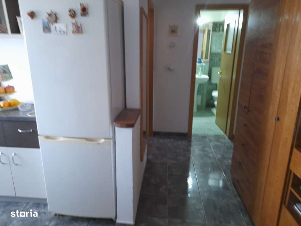 Apartament 2 camere de vanzare  strada D-na Stanca  Fagaras jud. Braso - Imagine principală: 2/12