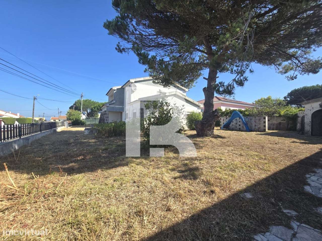 Moradia Isolada T7 em Fontanelas-48