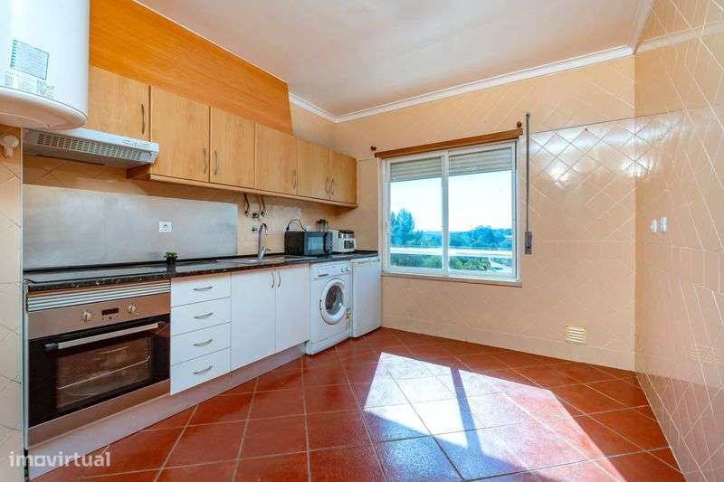 VENDO T2 com arrecadação e parqueamento - Grande imagem: 4/9