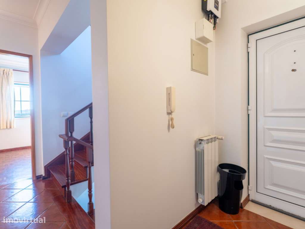 Moradia Geminada T3 Concelho de Alcobaça-3