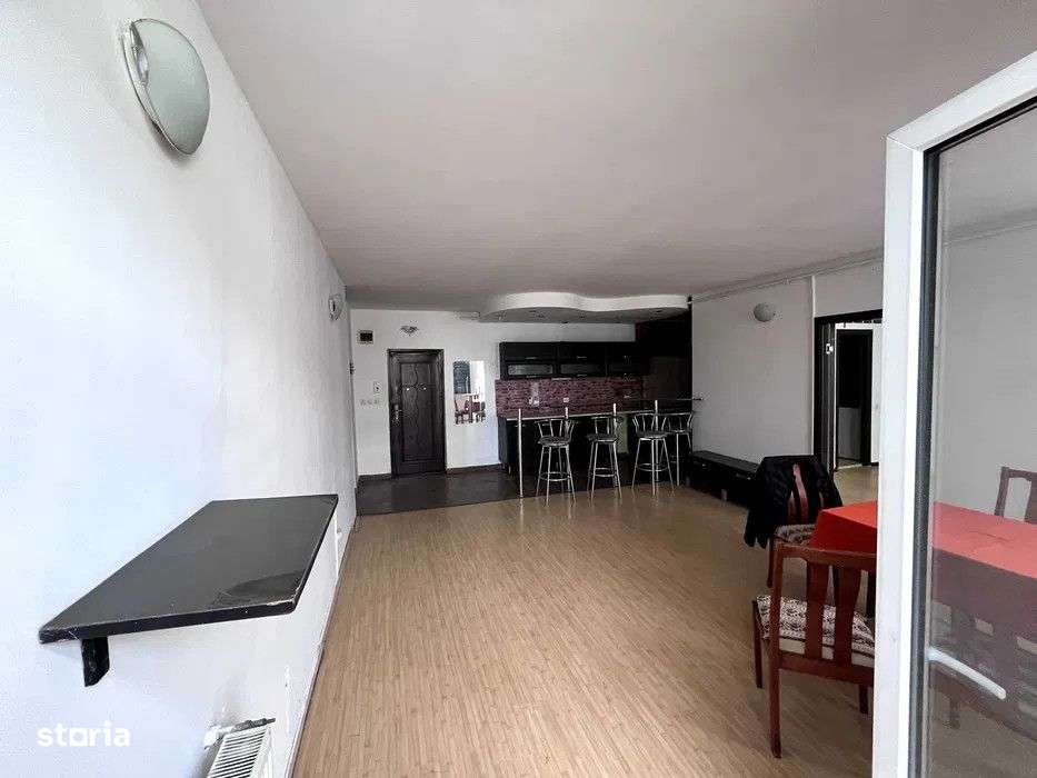 Apartament de 3 camere , 98,68 mp, zona tineretului - Imagine principală: 3/8